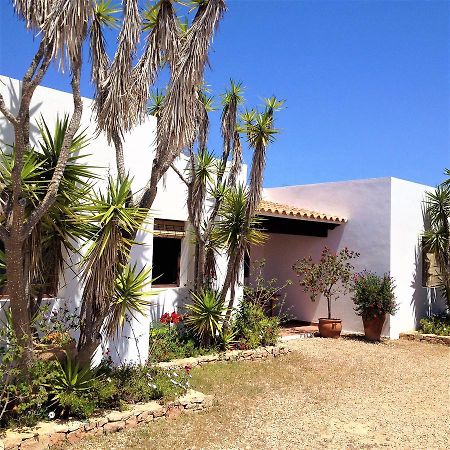 Apartamentos Laura Playa De Migjorn Es Migjorn Exterior foto