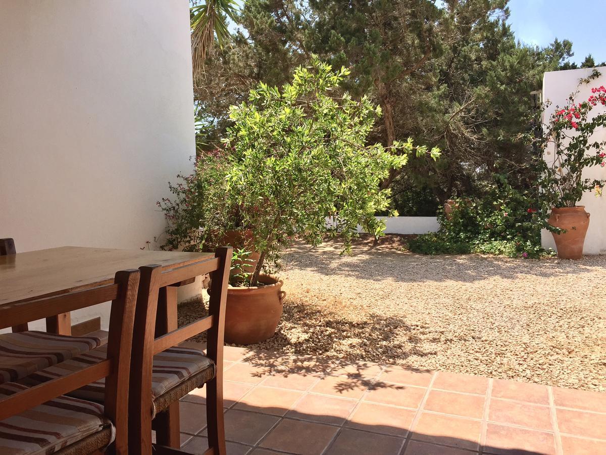 Apartamentos Laura Playa De Migjorn Es Migjorn Exterior foto