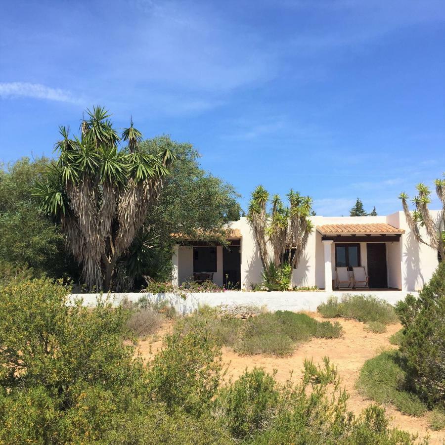 Apartamentos Laura Playa De Migjorn Es Migjorn Exterior foto
