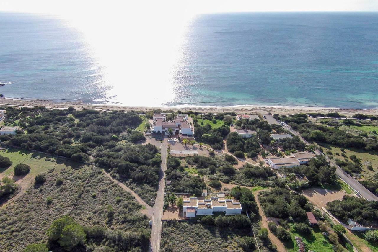 Apartamentos Laura Playa De Migjorn Es Migjorn Exterior foto